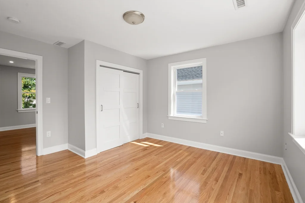 1 Orient Ave, Everett