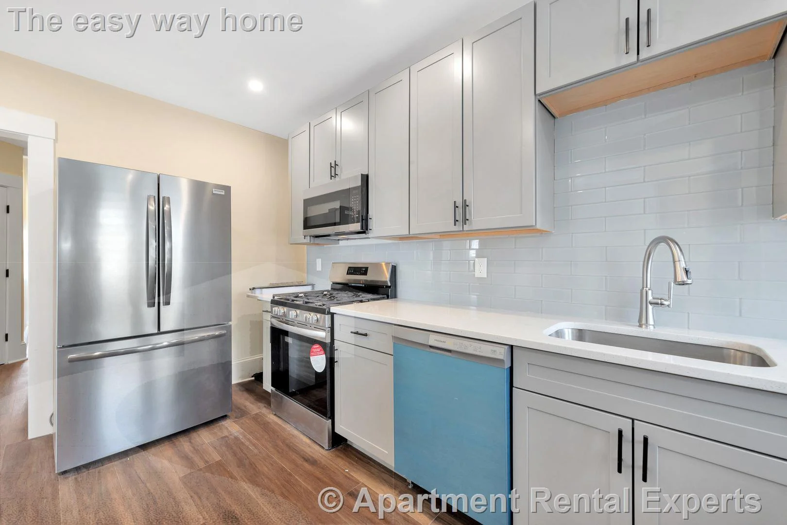 105 School St, Roxbury