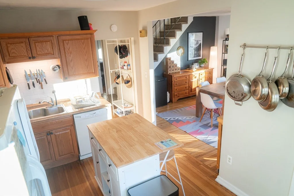 4 Tyndale St, Roslindale