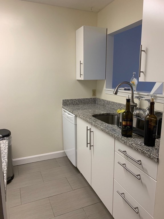 59 Brainerd Rd, Brighton