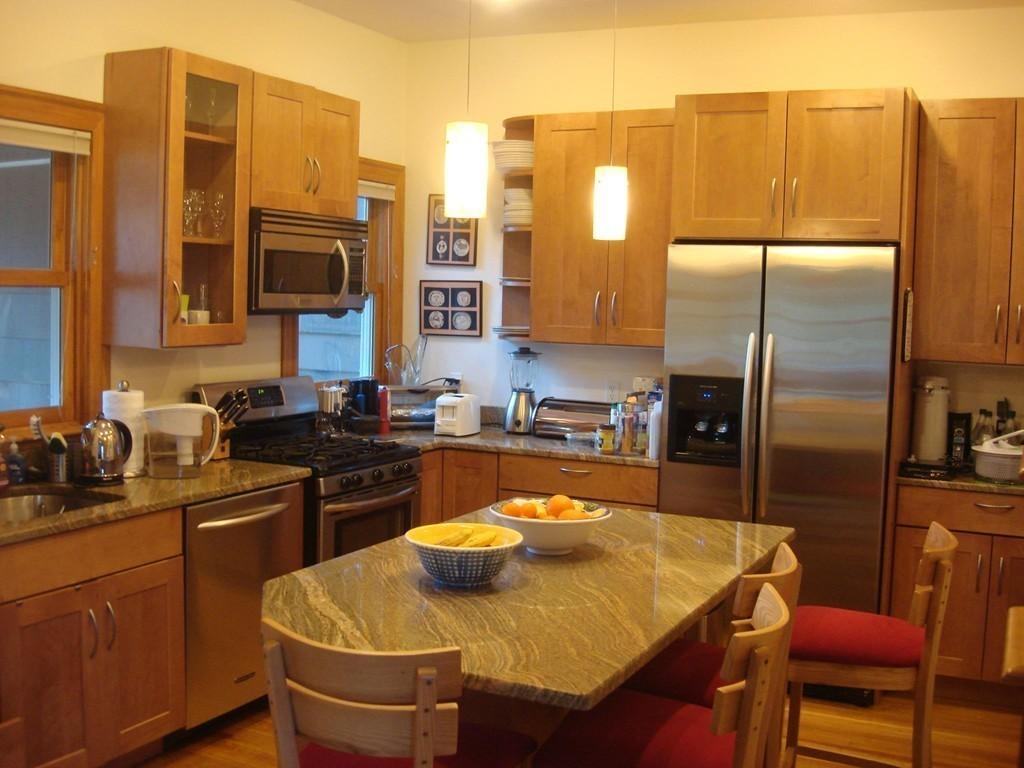 57 Pleasant St, Newton Centre