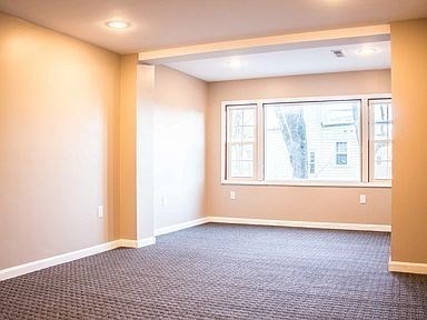 43 Old Harbor St, South Boston