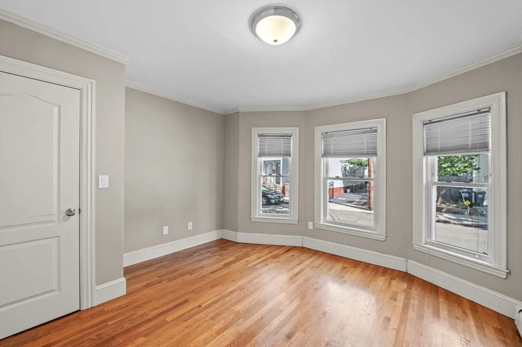 6 Bristol St, Wellington-Harrington