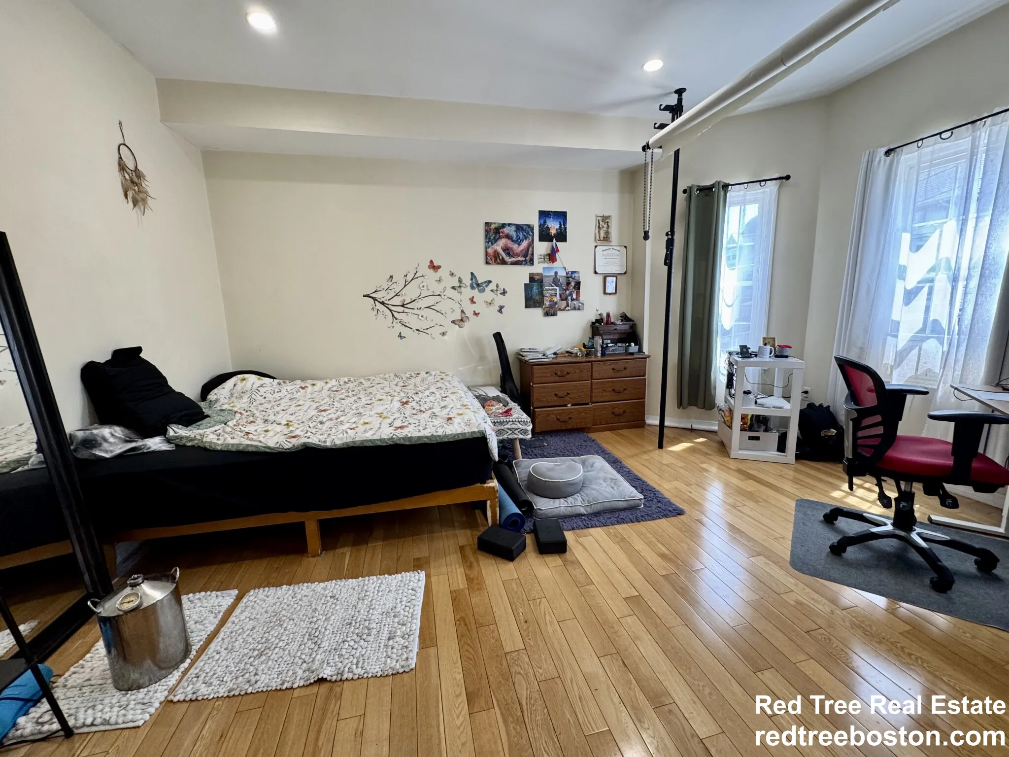 22 Elmore St, Roxbury