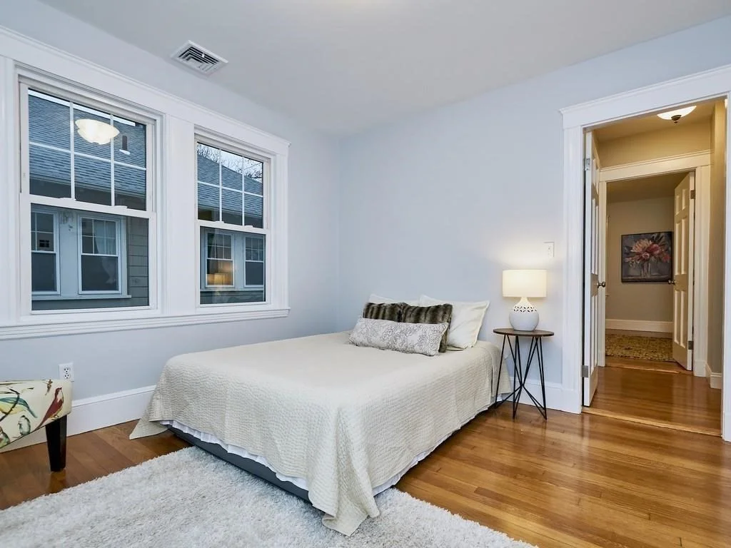 35 Roseway St, Jamaica Plain