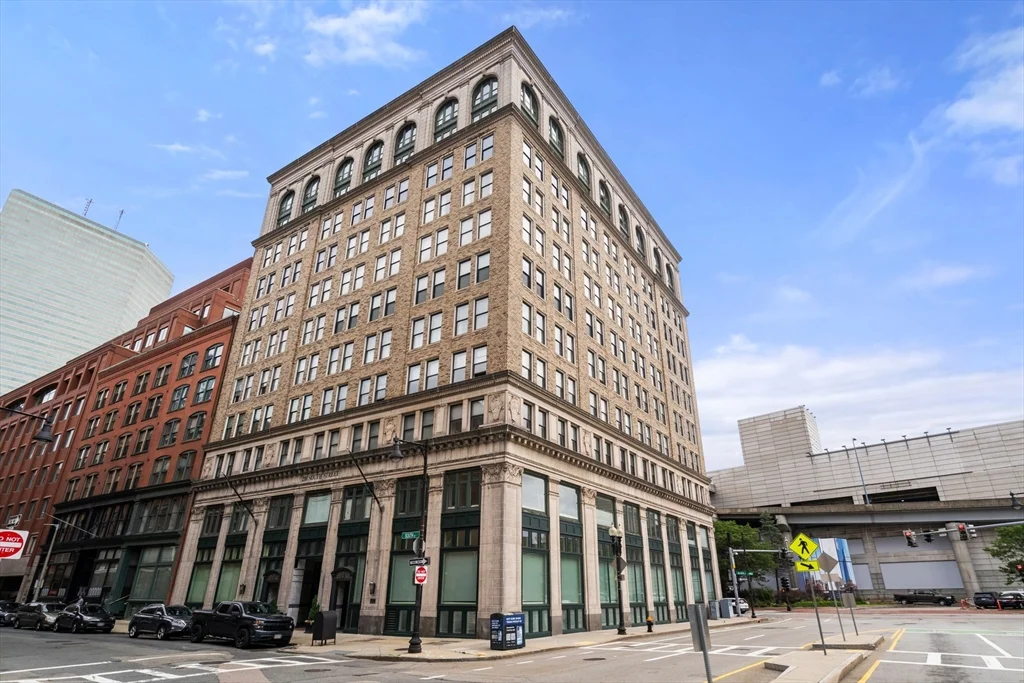 210 South St, Leather District