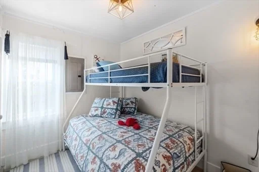 13B Hathaway, Fairhaven