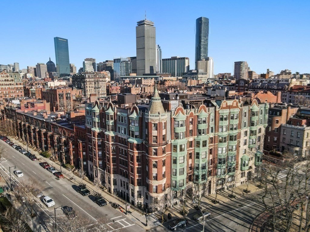 4 Charlesgate East, Back Bay