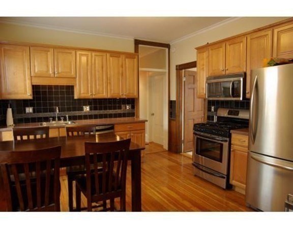 6 Bellflower St, Dorchester