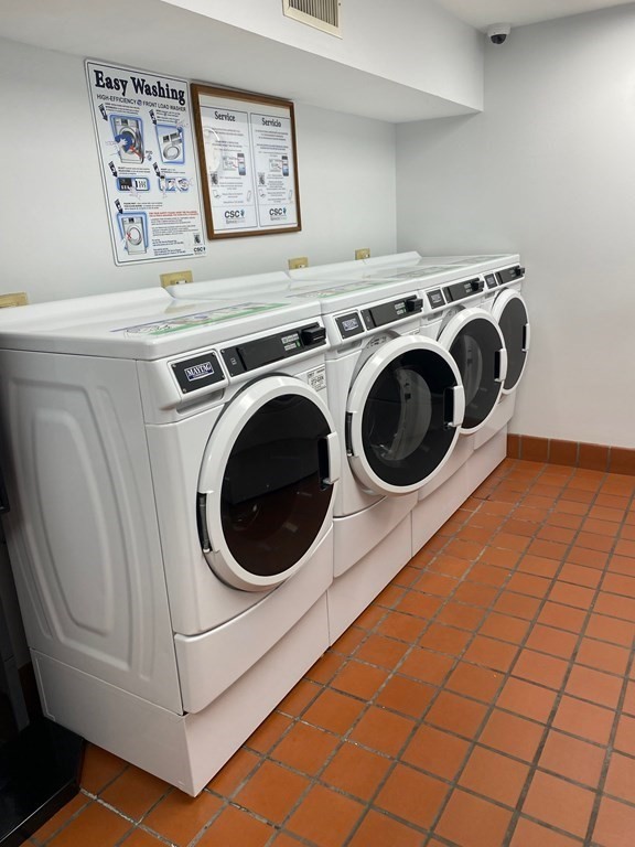 1933 Commonwealth Ave, Brighton