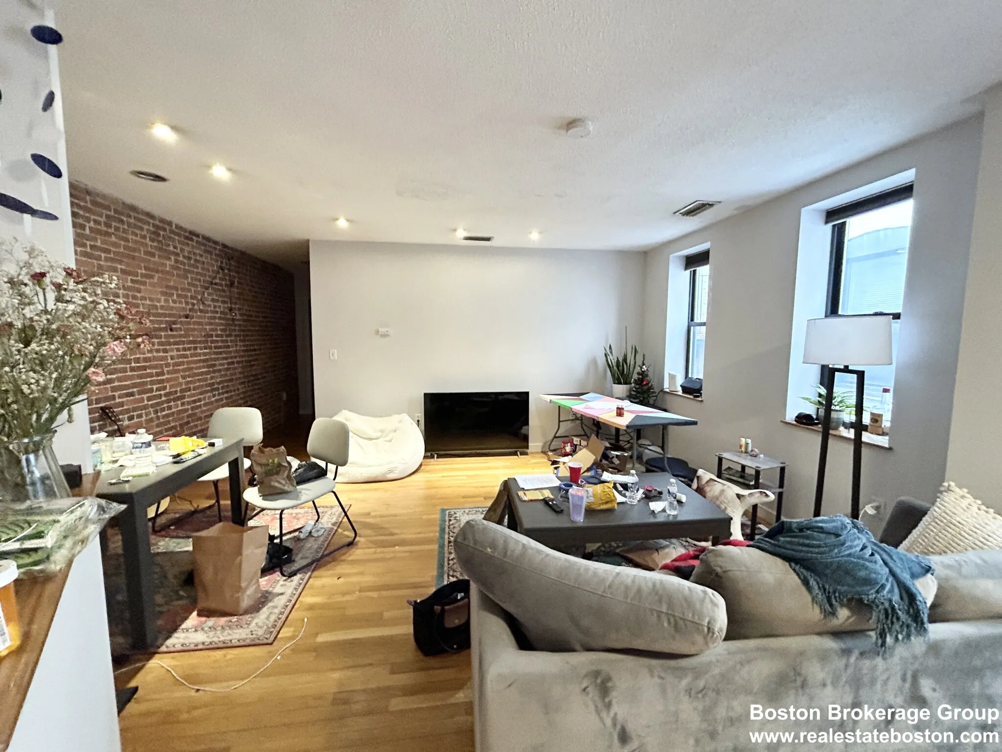 73 Gainsborough St, Fenway