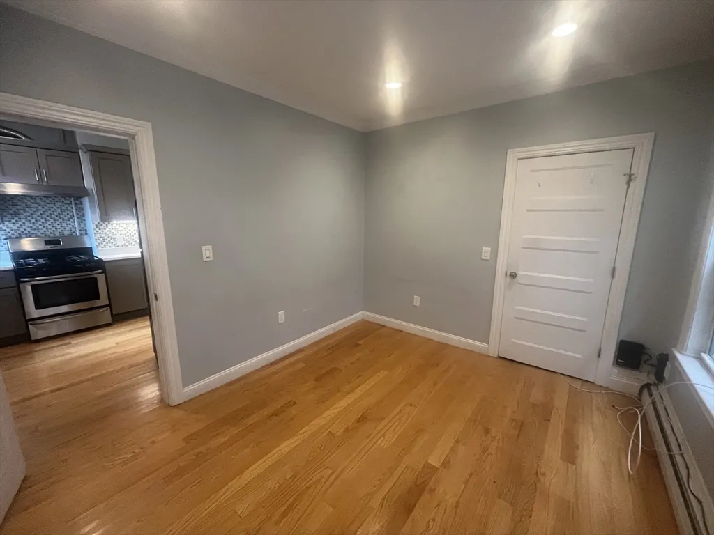 841 Dorchester Ave, Dorchester