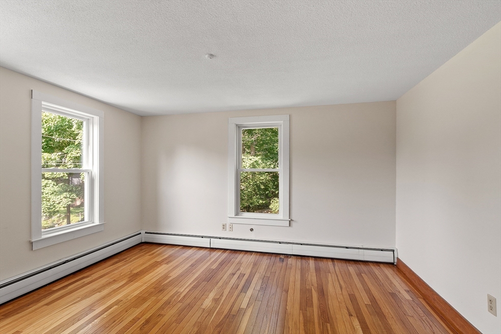 4 Lowest Ln, Rockport