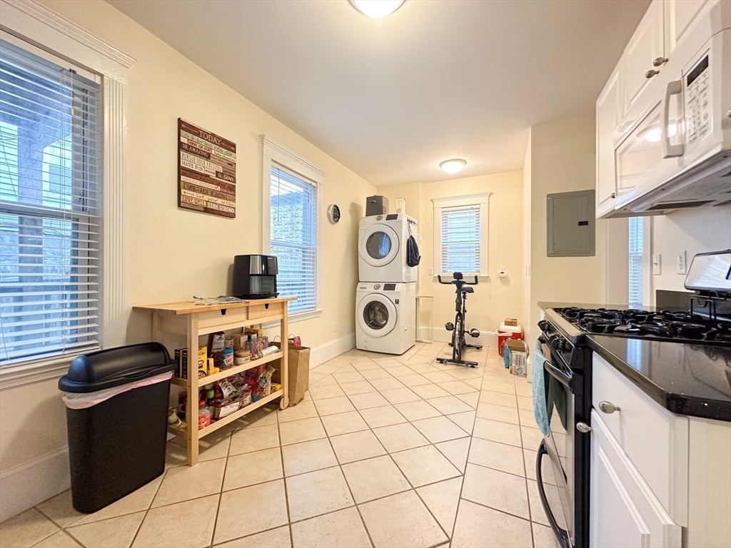 152 Homes Ave, Dorchester