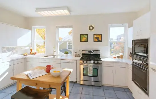 1000 Memorial Dr, West Cambridge