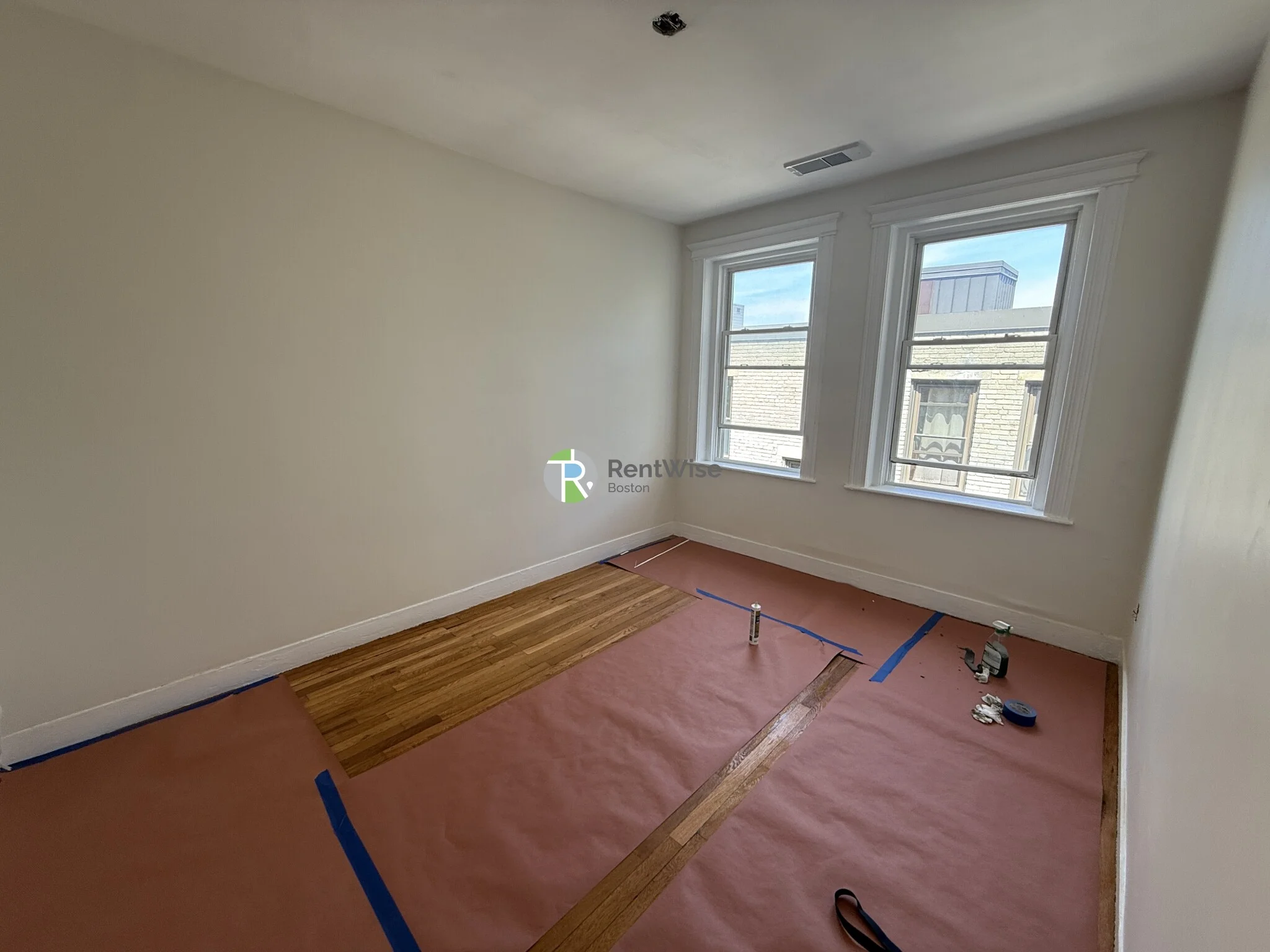 94 Brainerd Rd, Allston