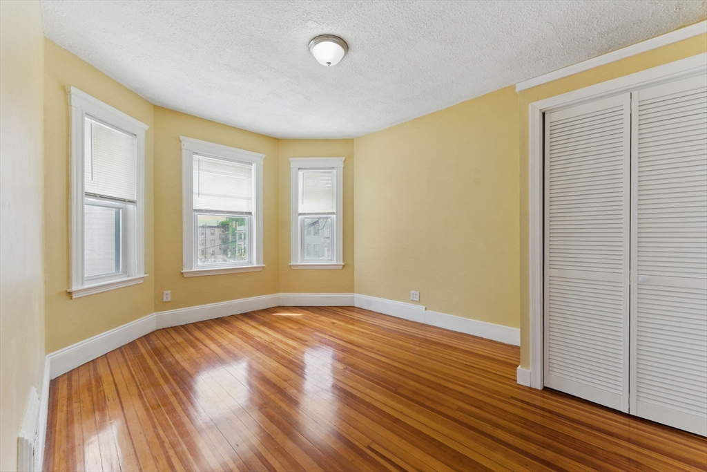 17 Hillsboro, Boston