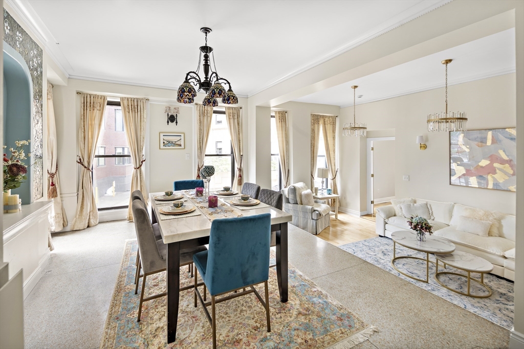 4 Charlesgate E, Back Bay