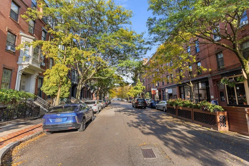 242 Shawmut Ave, South End