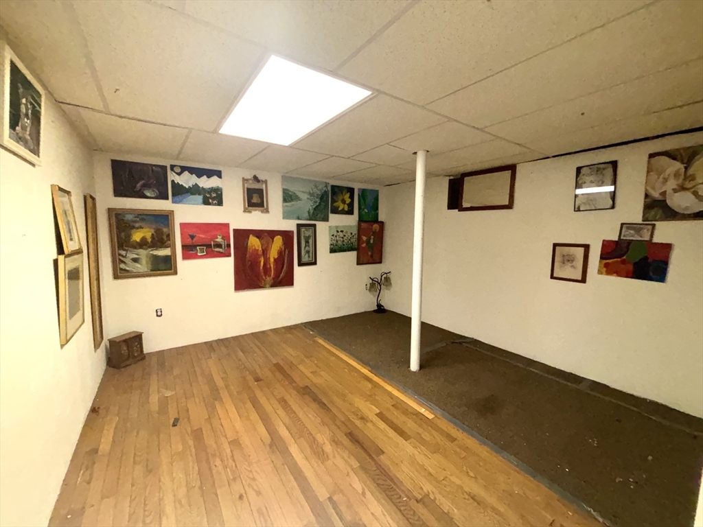 7 Howe Terr, Dorchester