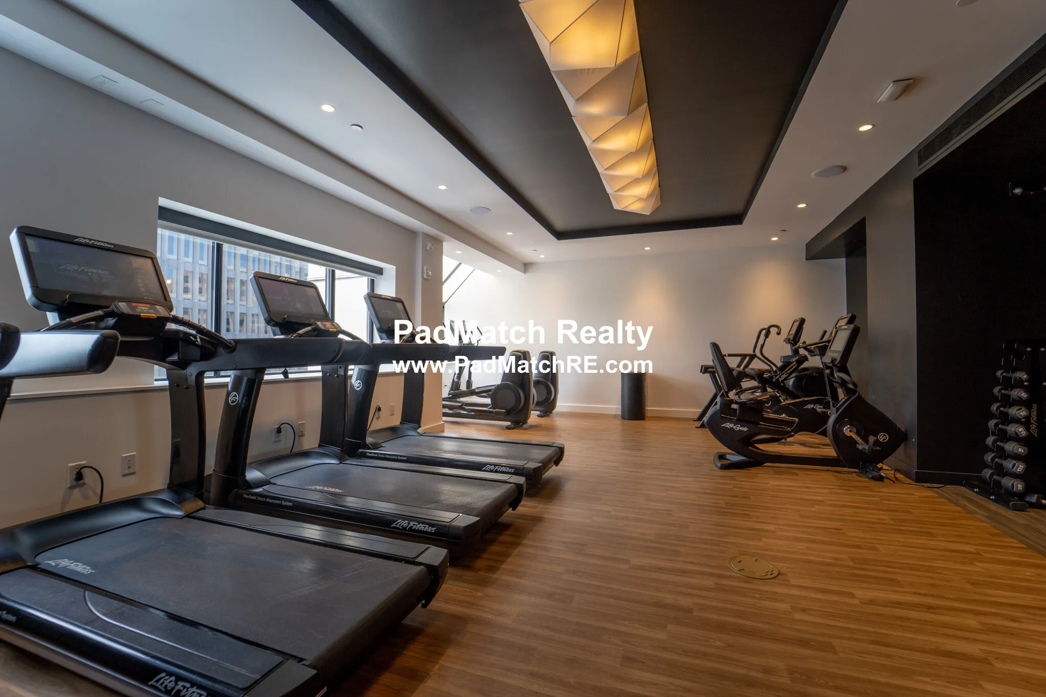 1 Devonshire Pl, Downtown