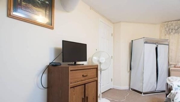 124 Academy Hill Rd, Brighton