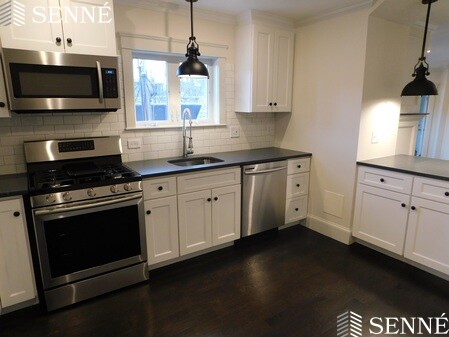 2 Bowdoin St, Neighborhood Nine