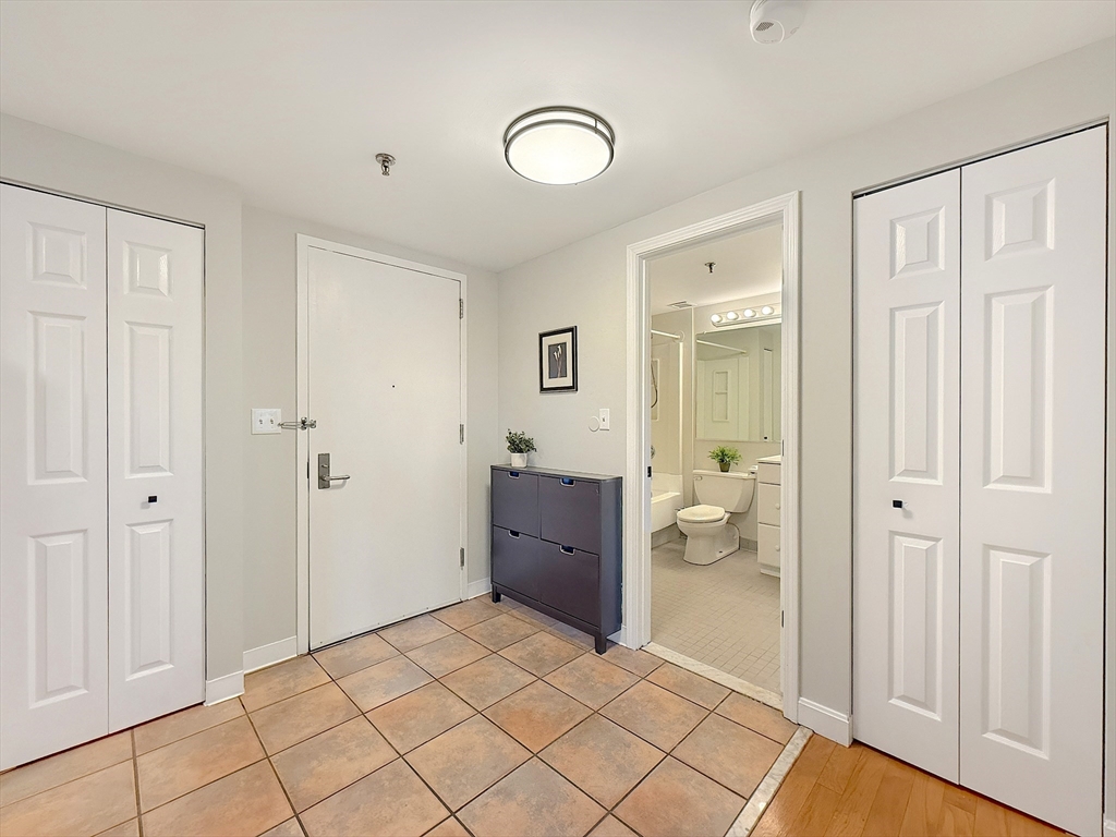 15 N Beacon St, Allston