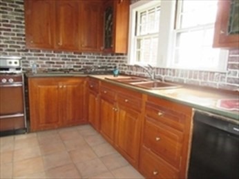 16 State Park Rd, Green Hill