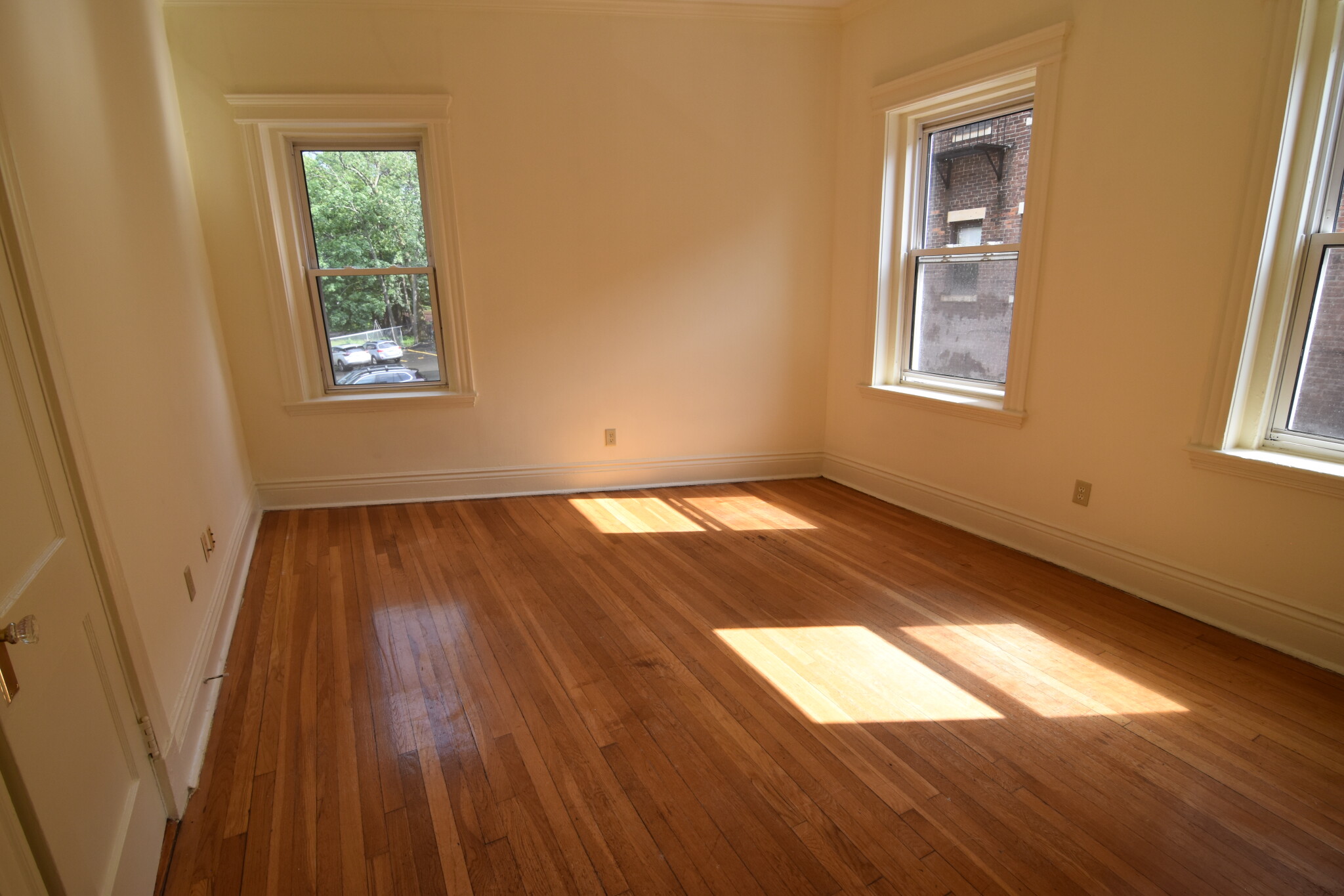 106 Queensberry St, Fenway