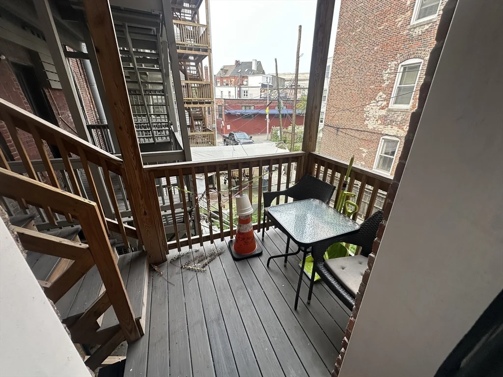 28 Chelsea St, East Boston