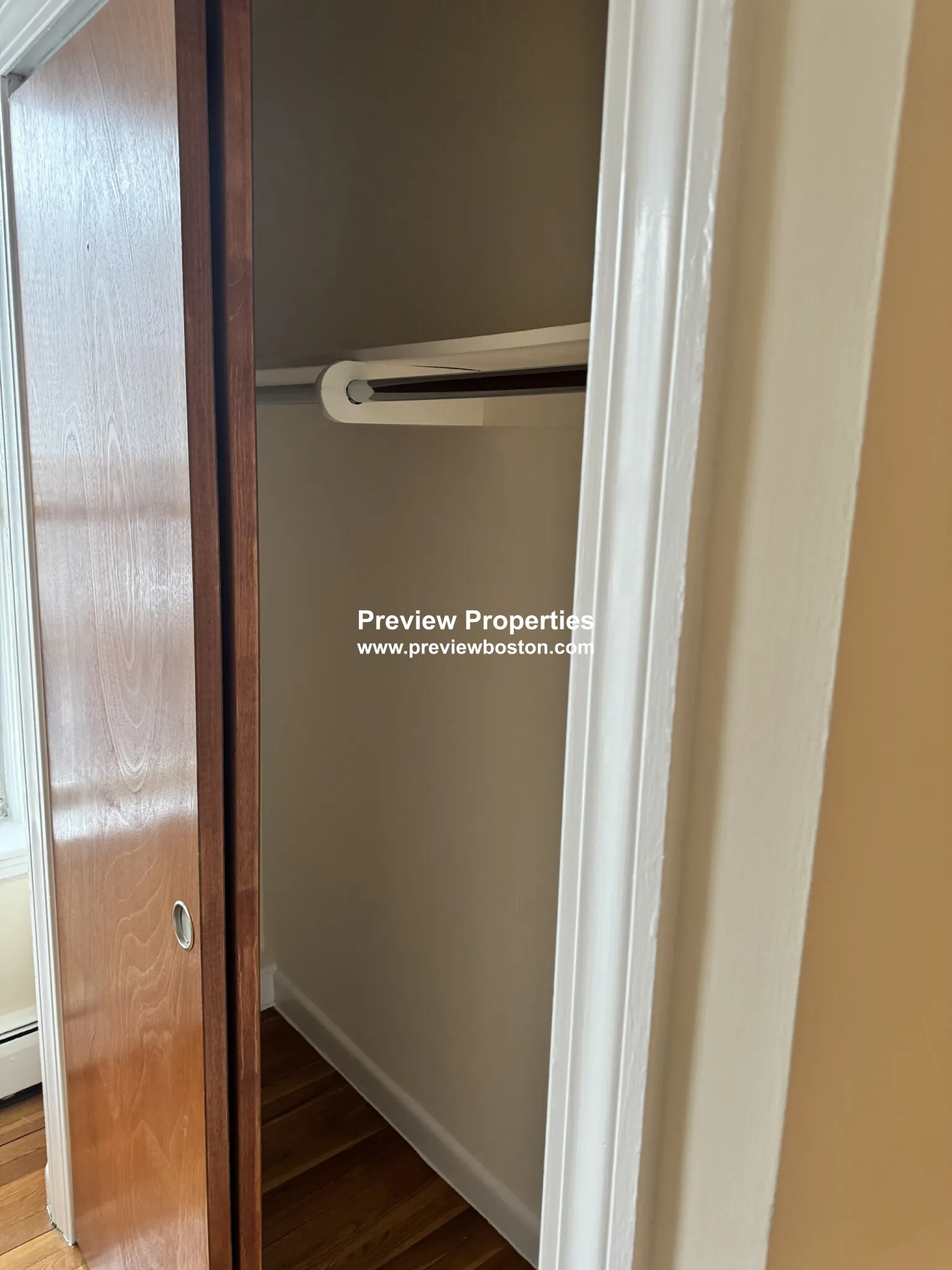 180 North Beacon St, Brighton