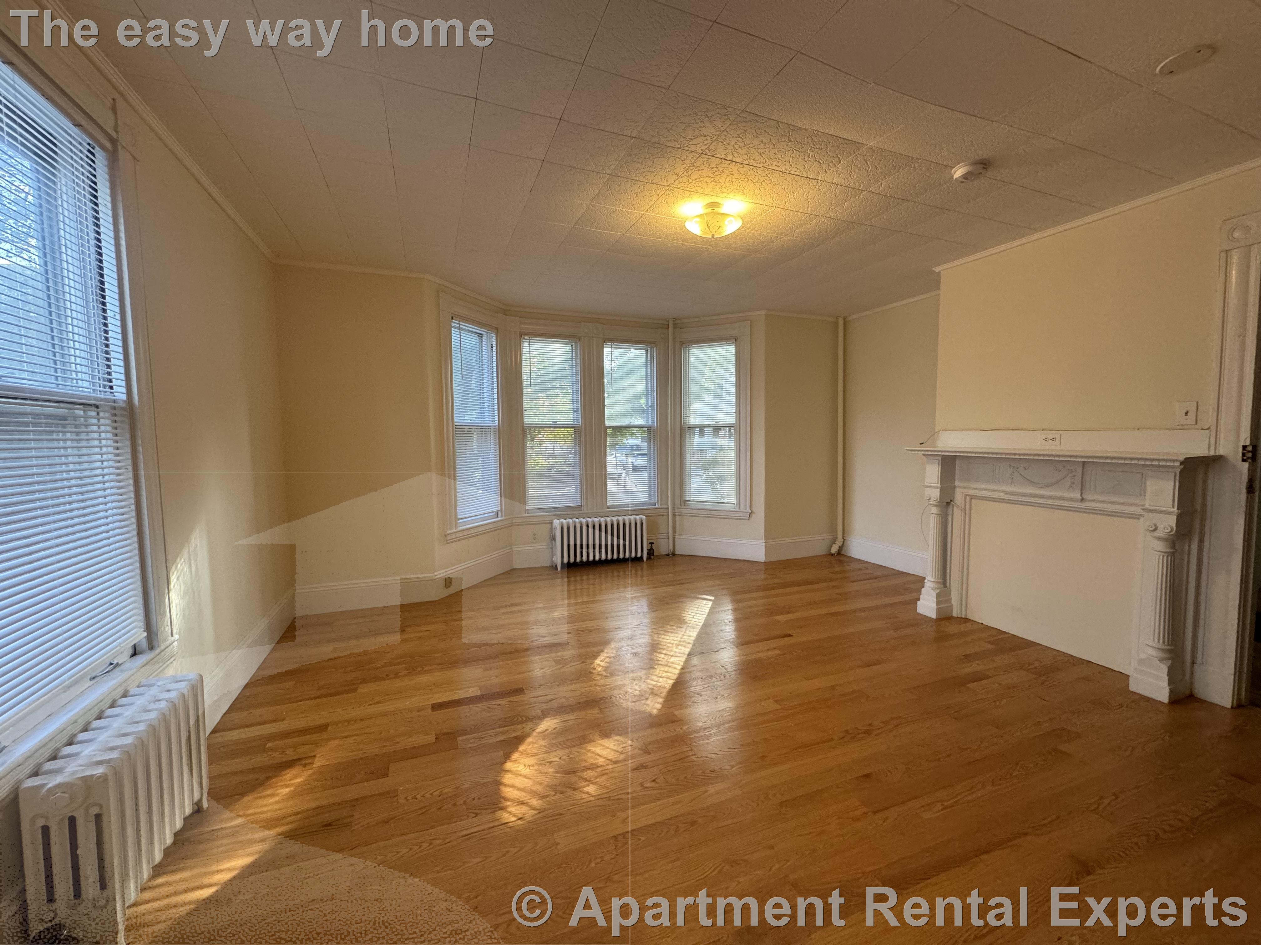 381 Harvard St, Harvard Square