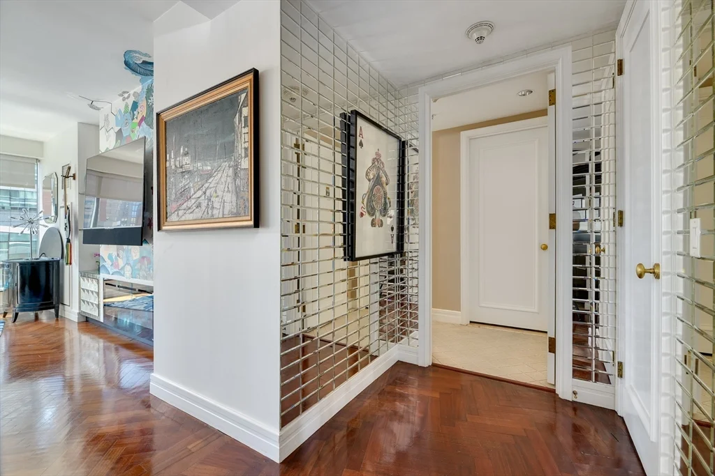 1 Avery St, Downtown