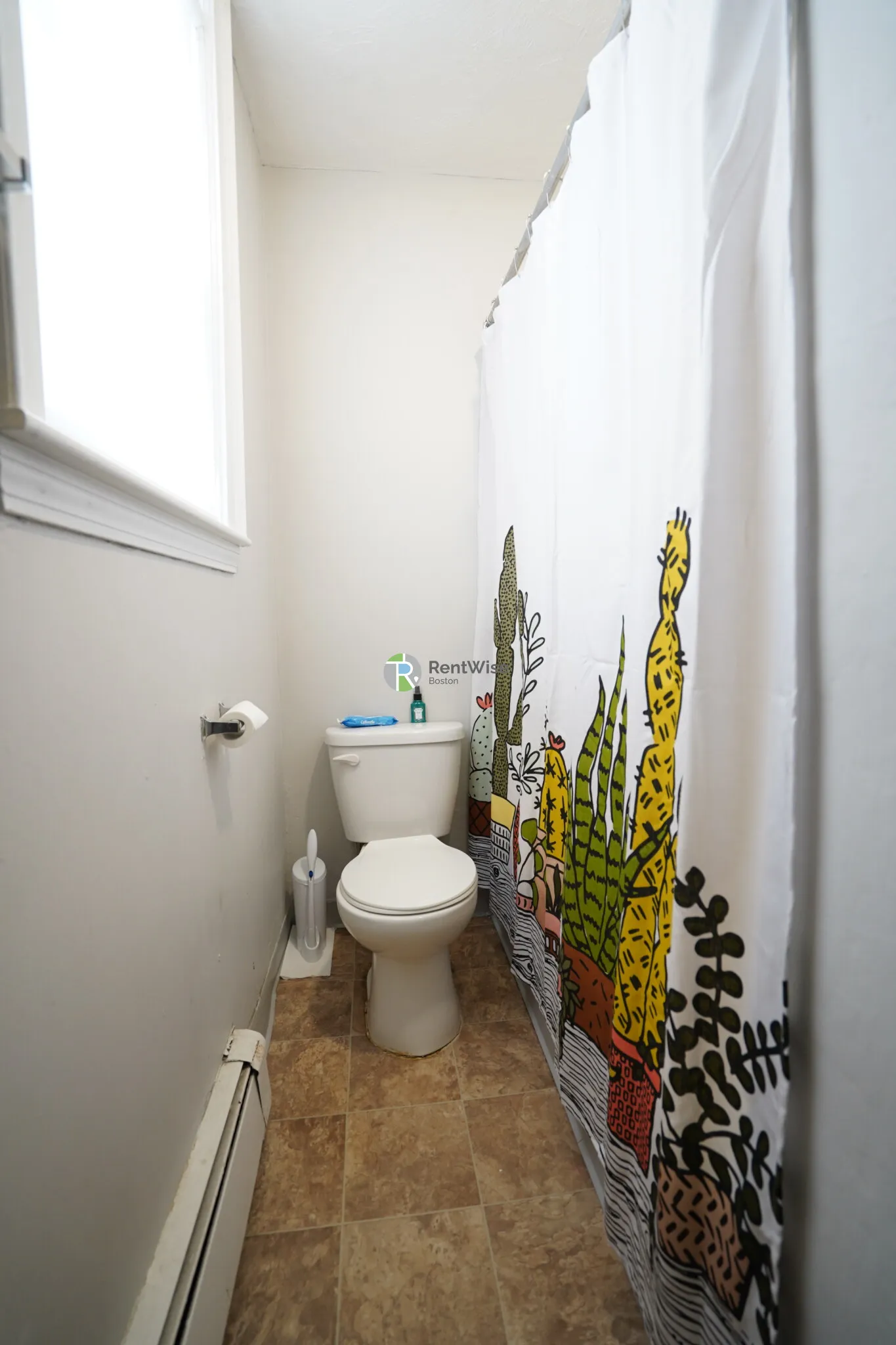 172 Bigelow St, Oak Square