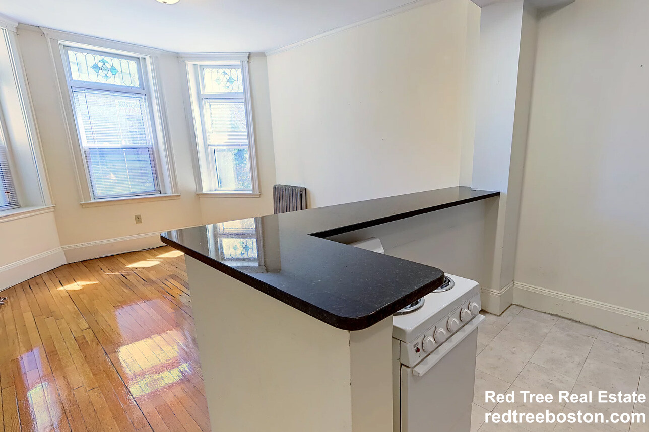 51 Queensberry St, Fenway