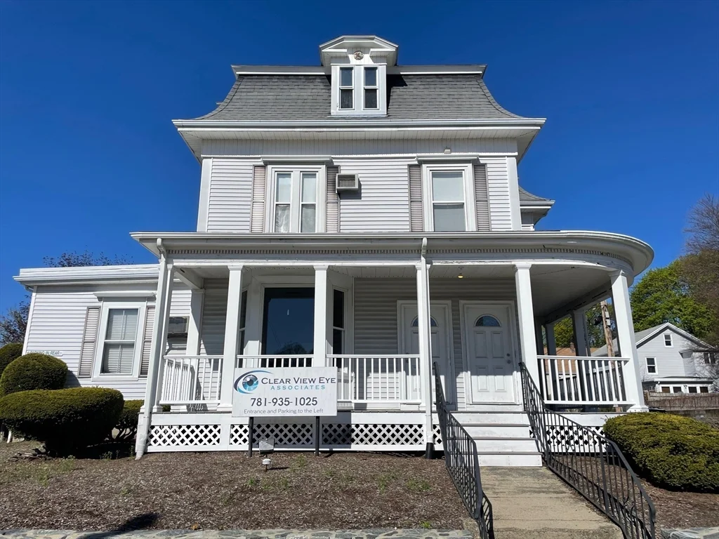 550 Main St, Woburn