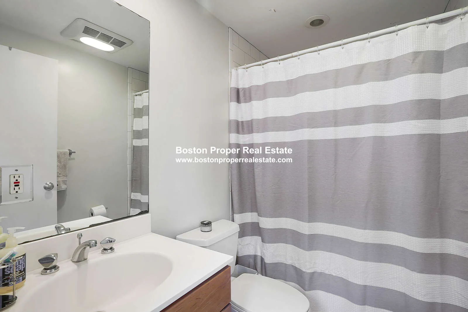 1661 Washington St, South End