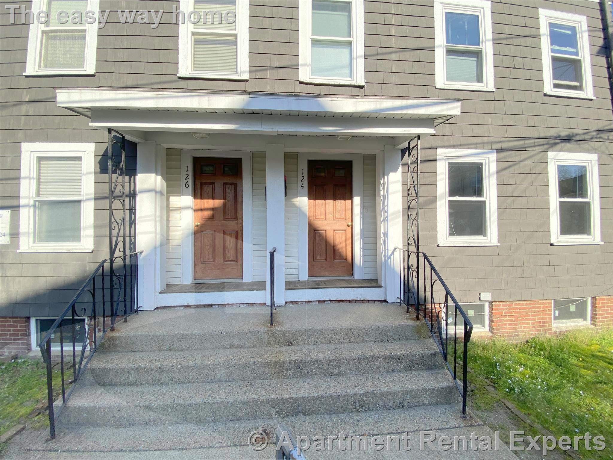 126 Pine St, Central Square