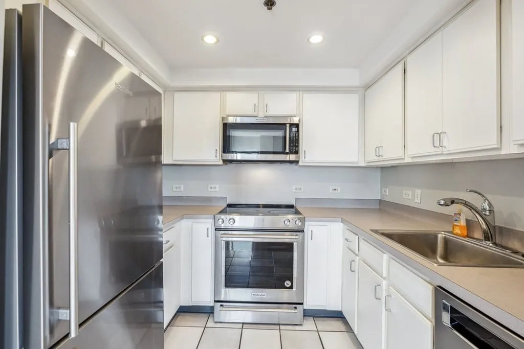 534-538 Commonwealth Ave, Fenway