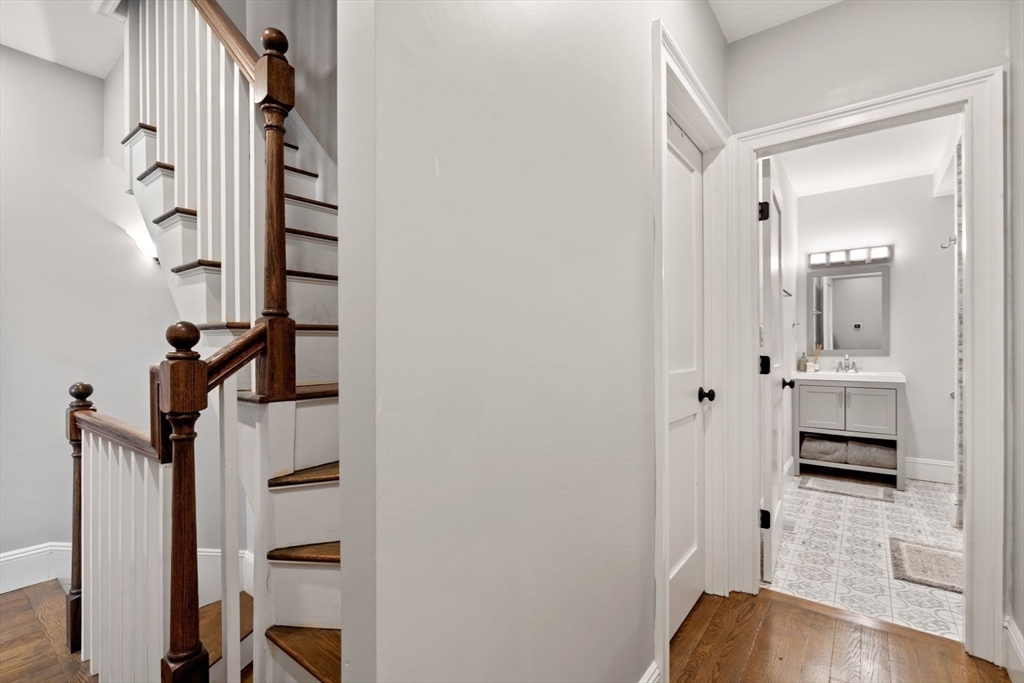 279 Gold St, South Boston