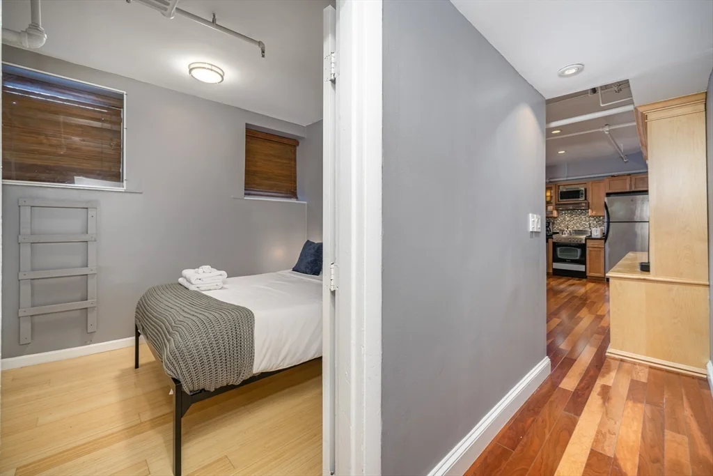 330 Dartmouth St, Back Bay