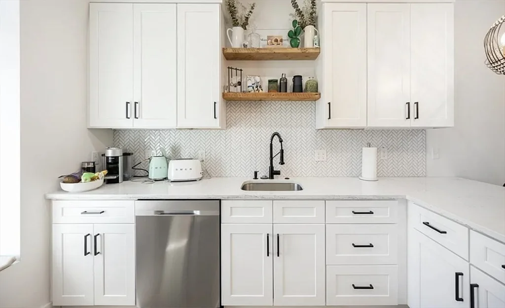8 Viking, South Boston