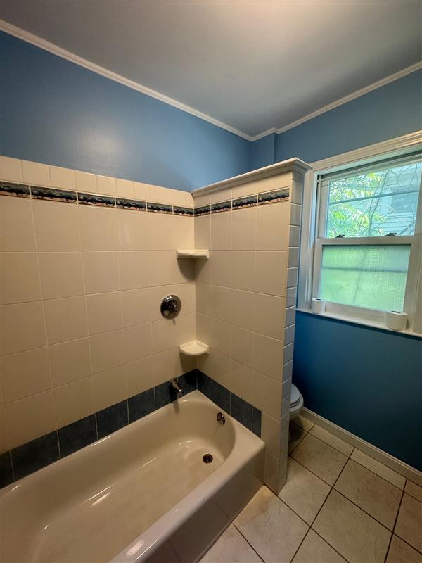 94 College Ave, Tufts