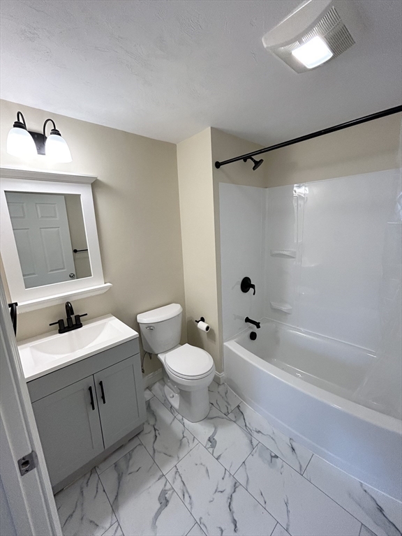 182 Smith St, North Attleboro