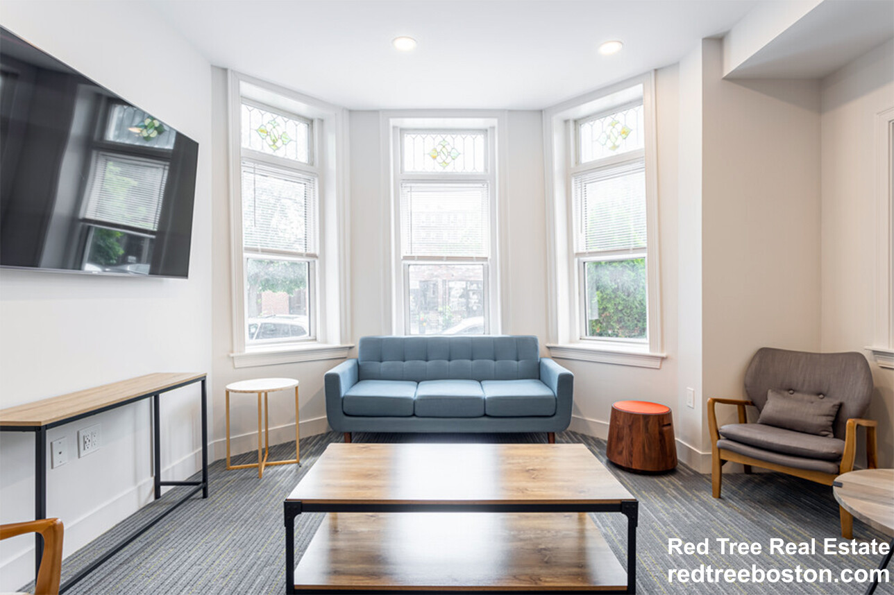 51 Queensberry St, Fenway