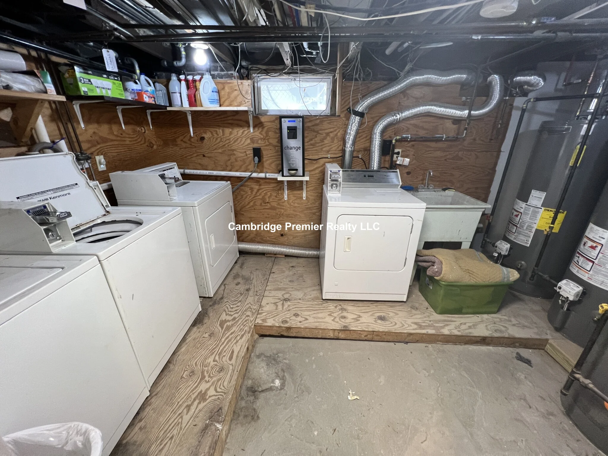 10 Wallace St, Tufts