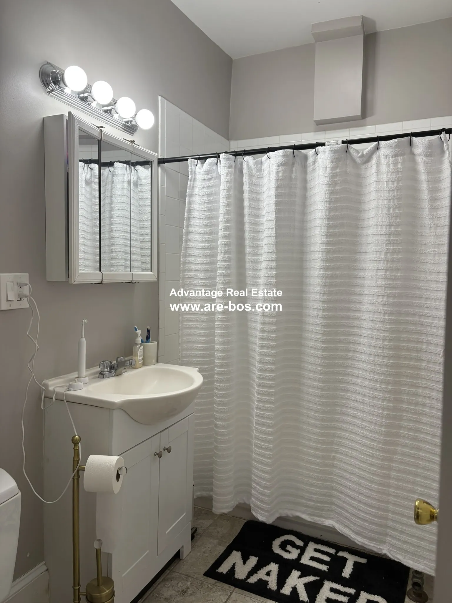 1056 Commonwealth Ave, Brighton