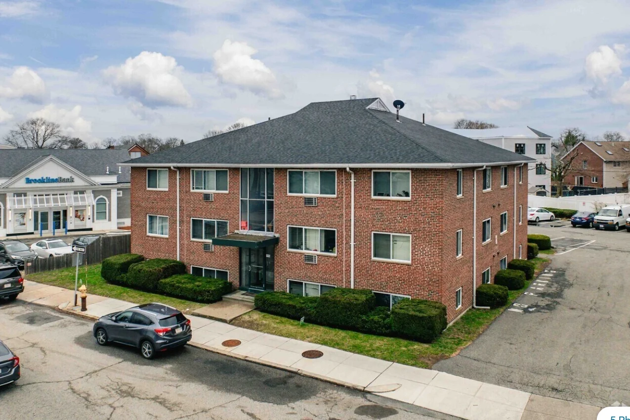 195 Salem St, Medford