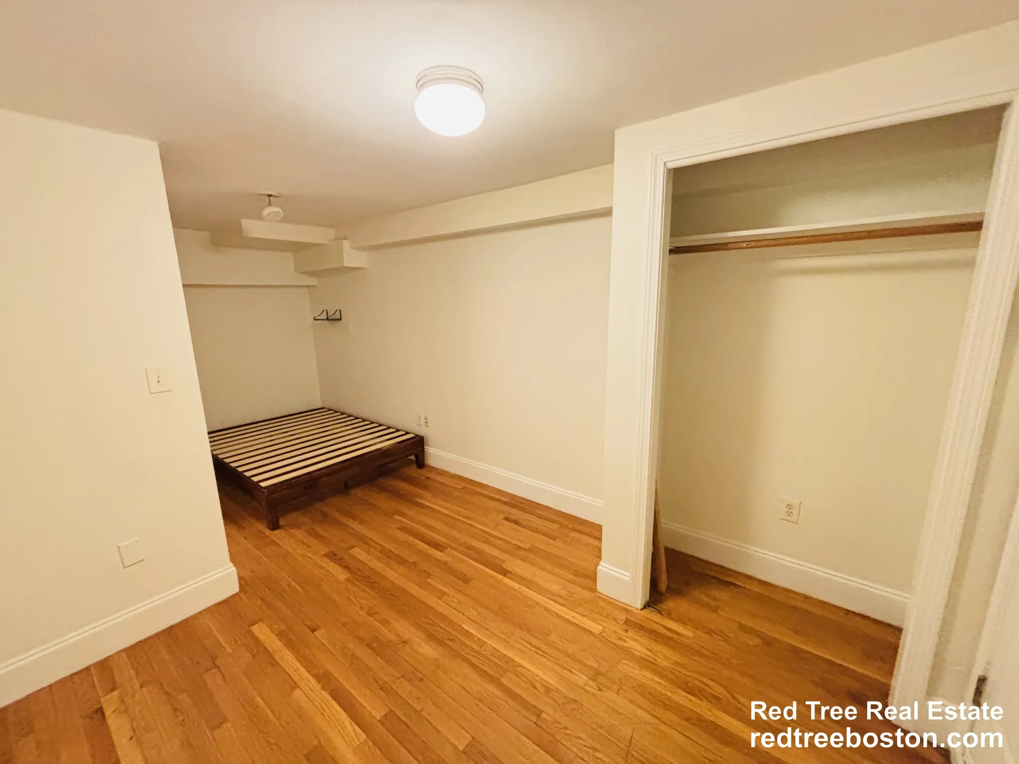 32 Edgerly Rd, Fenway
